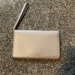 Kate spade wristlet wallet